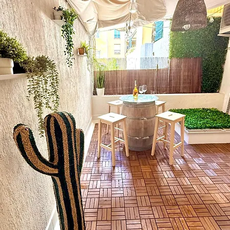 Appartement T3 6 Personnes De 60m2 Au Coeur De Ville, Terrasse Et Parking Gratuit Saint-Raphaël
