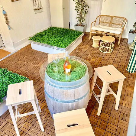 Appartement T3 6 Personnes De 60m2 Au Coeur De Ville, Terrasse Et Parking Gratuit Saint-Raphaël